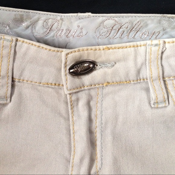 Shorts - Picture 2 of 3