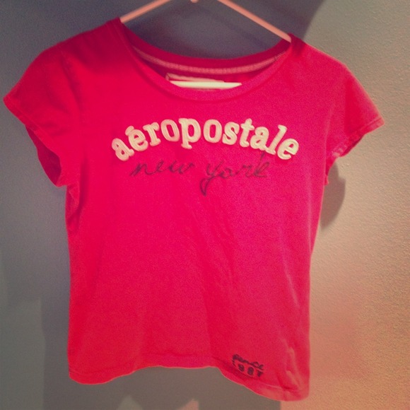 Red Aéropostale  shirt