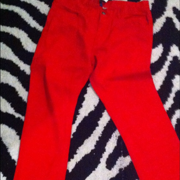 $Reduced$. Slim fit NWT sz 36 red denim