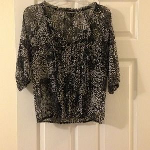 Cute blouse for work or hanging out