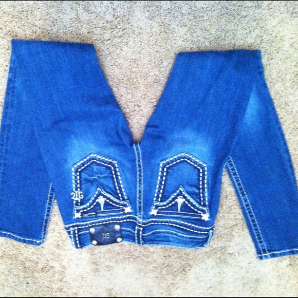 Miss Me skinny jeans!