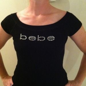 Bebe scoop neck ribbed shirt