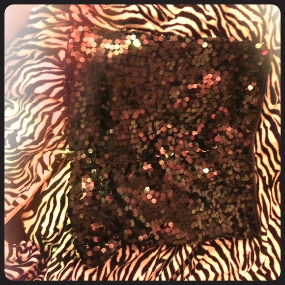 Black sequined skirt - Picture 1 of 2