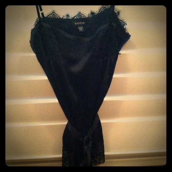 Bebe silk cami top with tie belt & lace trim