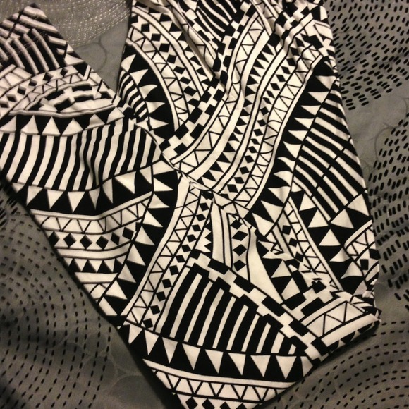 🌀SOLD🌀Tribal blk n white pants