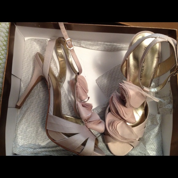 Champaign colored heels!