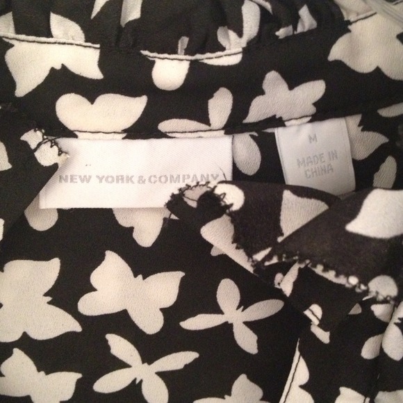 🚫SOLD🚫NY&Co black shirt with white butterflies - Picture 2 of 4