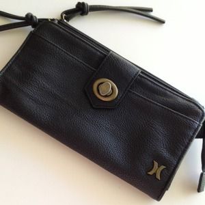 Hurley wallet/clutch