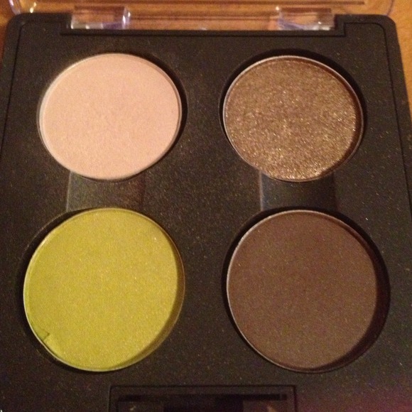 Mac quad. 🚫Traded