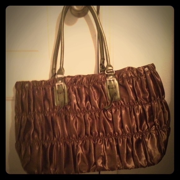 Dark green large hand bag never used!'