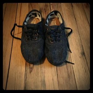 TOMS Herringbone "Cordones"