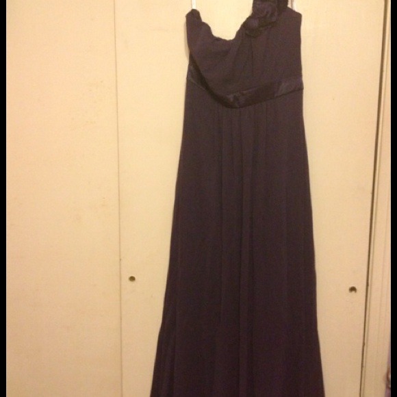 One shoulder dress