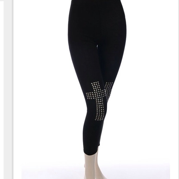 Studded cross legging