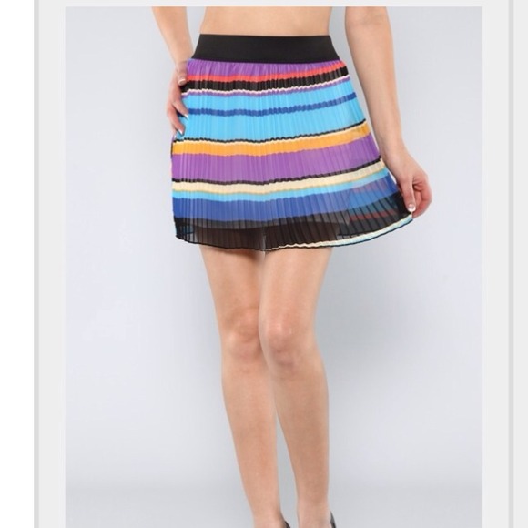 Pleated skirt