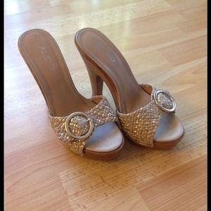 Gold & silver with wood tan 4' 1/2" heel