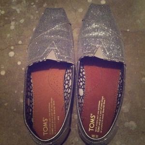 New Toms!!!