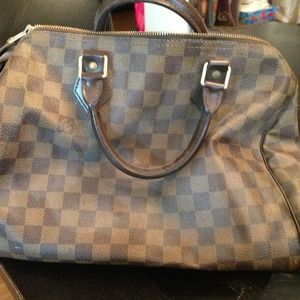 Louis Vuitton speedy bag