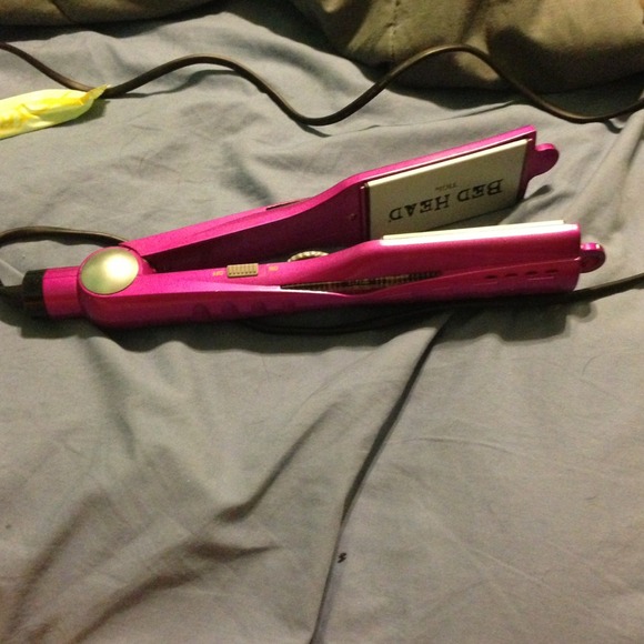 Pink straightener