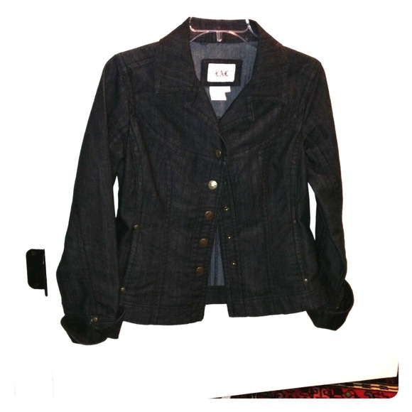 ❎SOLD. ❎Dark Denim Jacket - NWOT - Picture 1 of 2