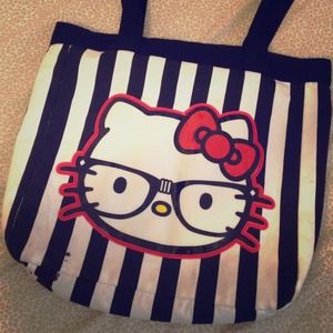 Adorable hello Kitty purse