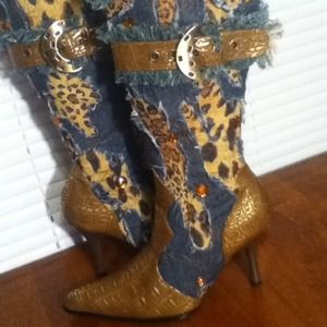 (LOWER PRICE!!)Animal Print Knee-high Boots