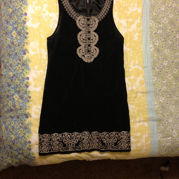 Black embroidered dress for any occasion! - Picture 1 of 3