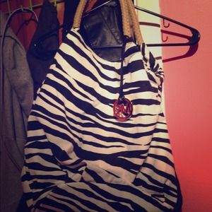 🎀REDUCED🎀 Zebra Print Michael Kors Canvas Tote