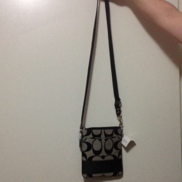 Authentic coach crossover!! - Picture 2 of 2