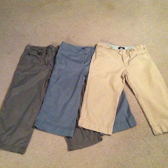 BUNDLED--3 pairs of cropped pants