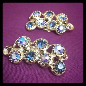 ❌Traded!❌Glowing blue vintage earrings