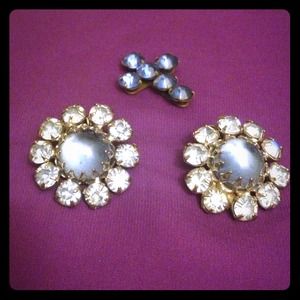 ❌Traded!❌2 vintage earrings