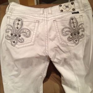 Miss ME White Capri's