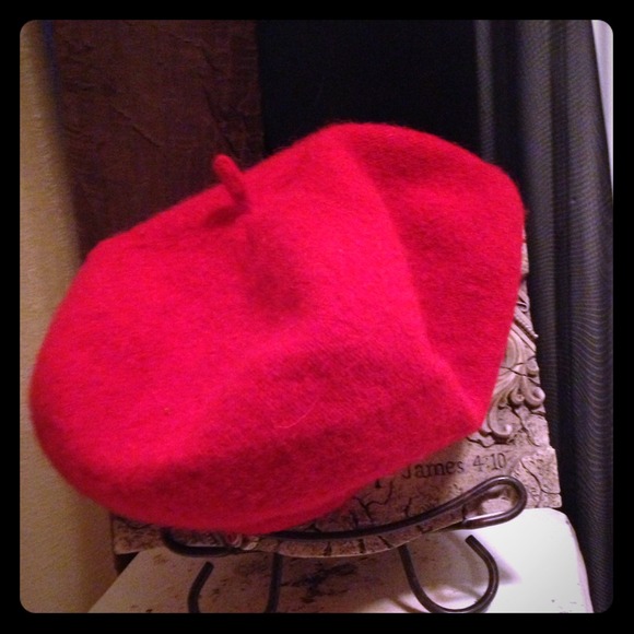 Red women's hat!! One size