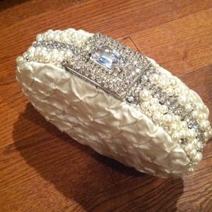 Swarovski crystal and pearl clutch new