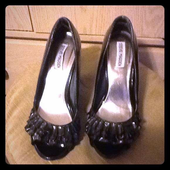 Black Wedges