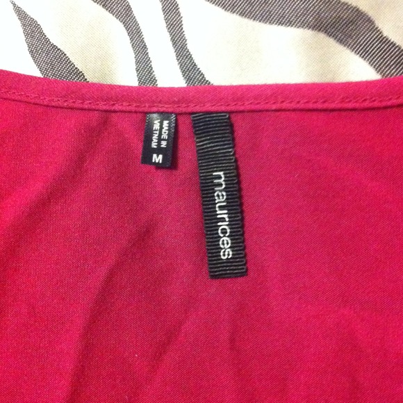 Pinkish/purple shirt - Picture 3 of 3