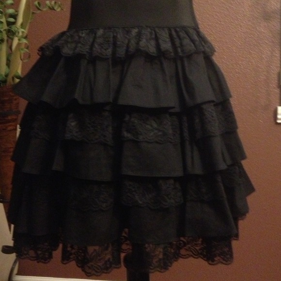 #4 BEBE Dress. NWOT. White top with black  skirt. - Picture 3 of 4