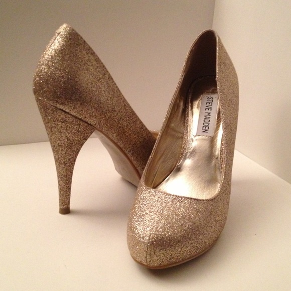 Steve Madden Glitter Pumps