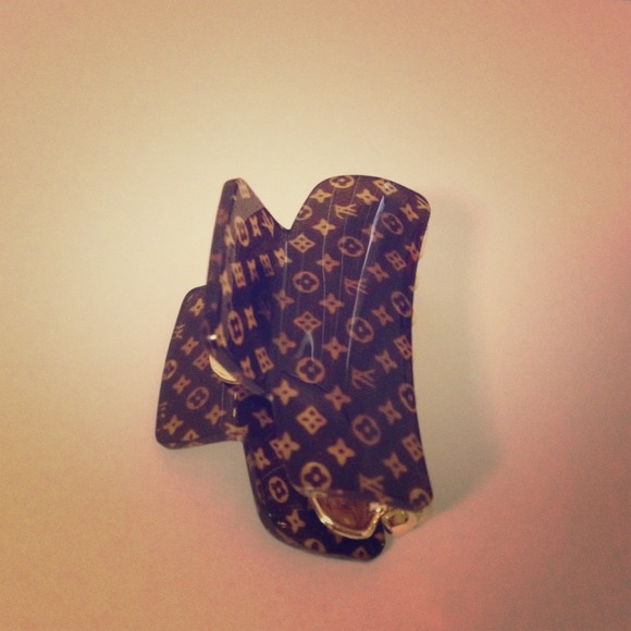 ! Reserved! Hairpin