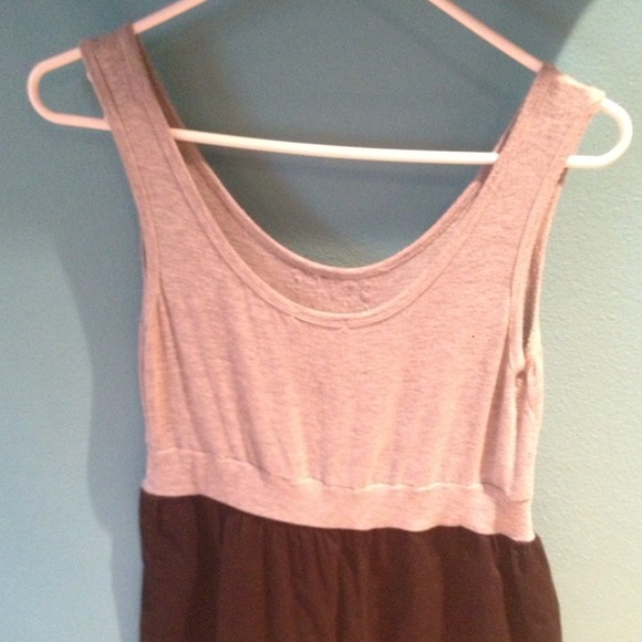 Grey and black ruffle dress - Picture 3 of 3