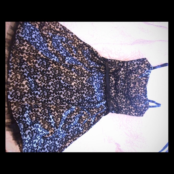 Super cute black and white party dress