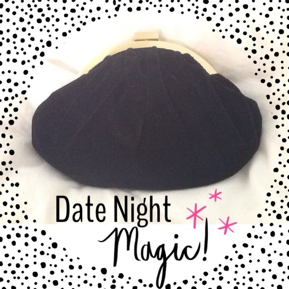 💯 Authentic & New Glint Handbag or Clutch