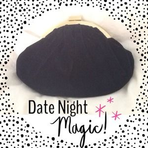 💯 Authentic & New Glint Handbag or Clutch