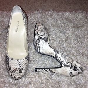 Preview Faux Snake Skin Peep Toe Pumps