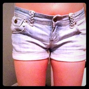 Light jean shorts