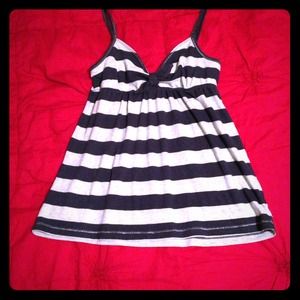Abercrombie v-neck tank top