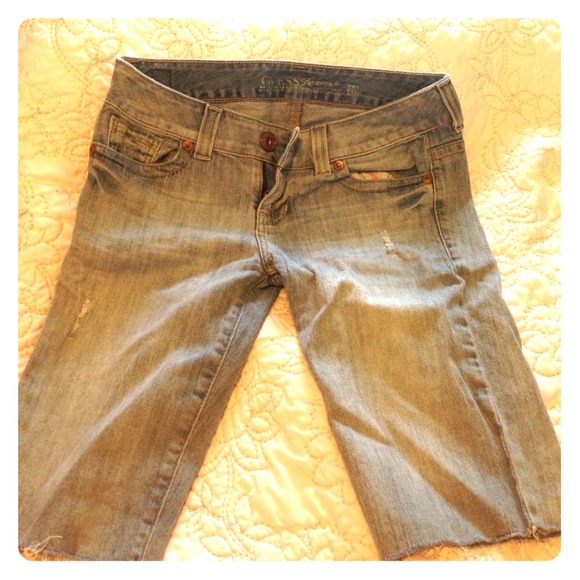 Guess cut off shorts.