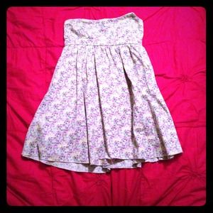 🌺Tan halter dress with flower design.🌺