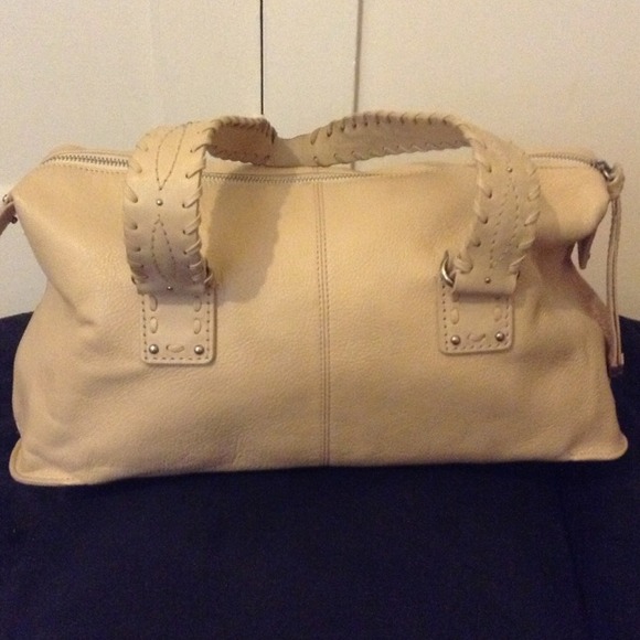 Authentic Michael Kors Cream Handbag - Picture 3 of 8