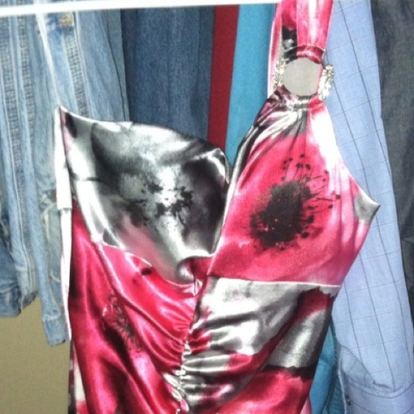 Super cute pink dress - Picture 2 of 3